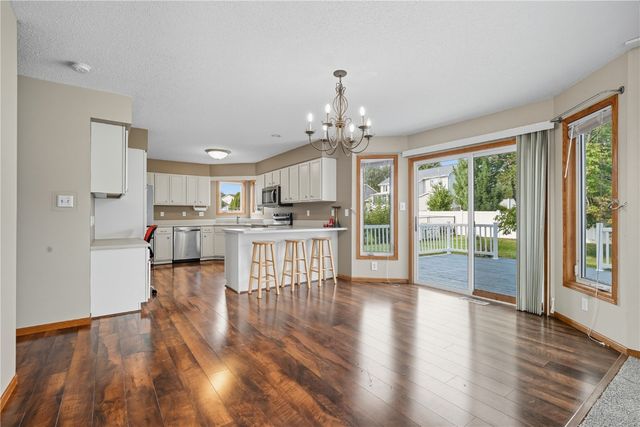 7128 Summerland Ridge Road NE, Cedar Rapids, IA 52402