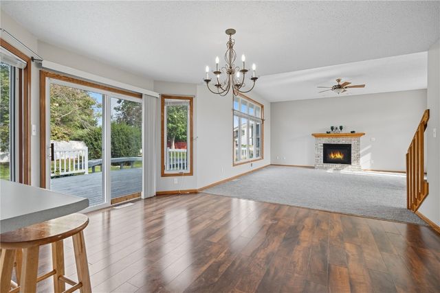 7128 Summerland Ridge Road NE, Cedar Rapids, IA 52402