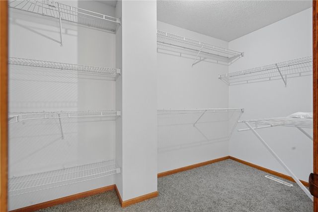 7128 Summerland Ridge Road NE, Cedar Rapids, IA 52402