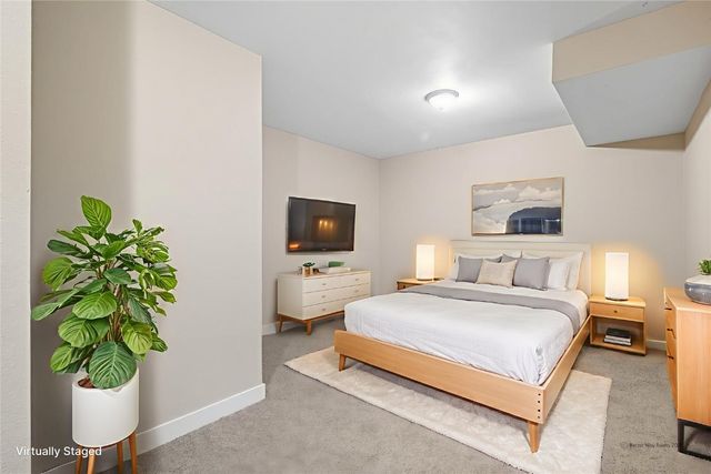 7128 Summerland Ridge Road NE, Cedar Rapids, IA 52402