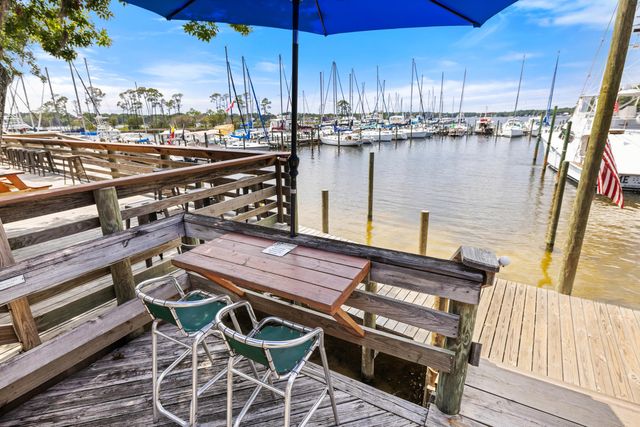 4244 Skipjack Cove, Niceville, FL 32578