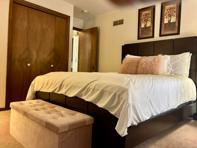 896 Andover Court SE, Grand Rapids, MI 49508