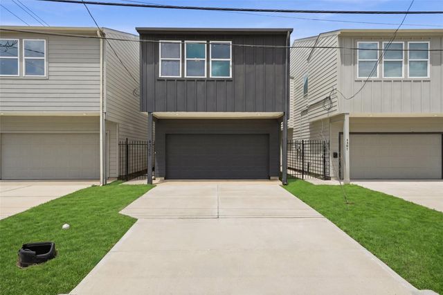 4307 Larkspur Street, Houston, TX 77051