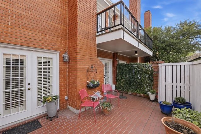 1109 Roaring Springs Road 1109, Fort Worth, TX 76114