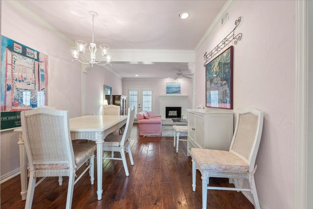 1109 Roaring Springs Road 1109, Fort Worth, TX 76114