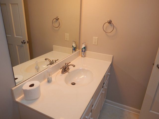 201 Red Cardinal Drive, Seneca, SC 29672