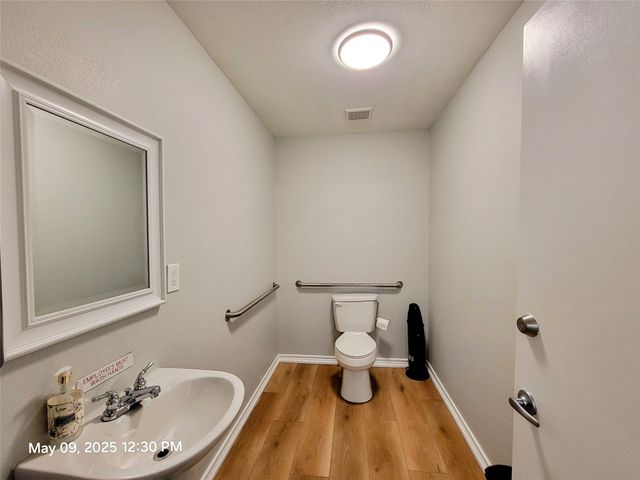 1913 Hemlock Drive, Haltom City, TX 76117