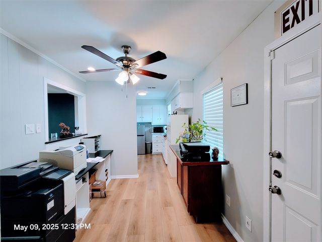 1913 Hemlock Drive, Haltom City, TX 76117