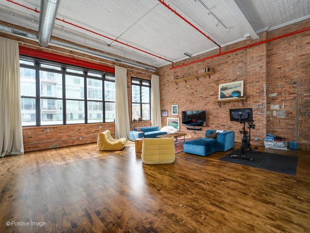 1617 S Michigan Avenue 312, Chicago, IL 60616