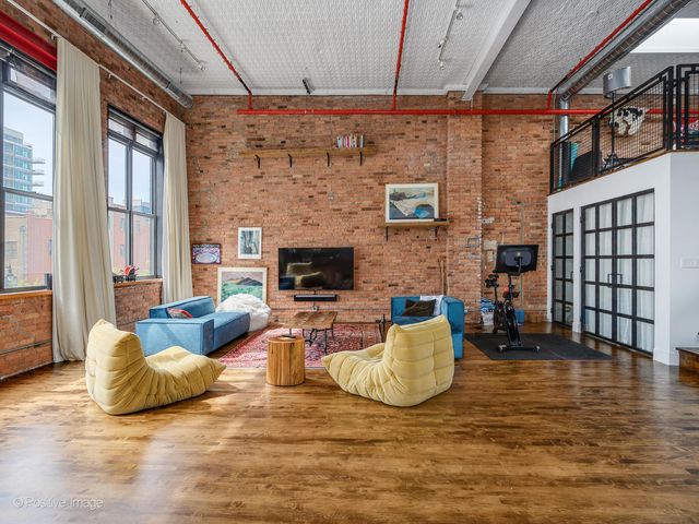 1617 S Michigan Avenue 312, Chicago, IL 60616