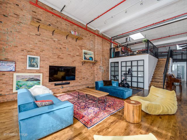1617 S Michigan Avenue 312, Chicago, IL 60616