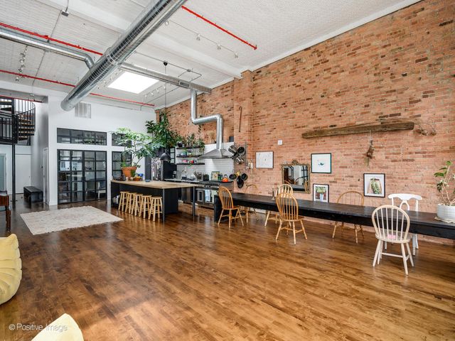 1617 S Michigan Avenue 312, Chicago, IL 60616