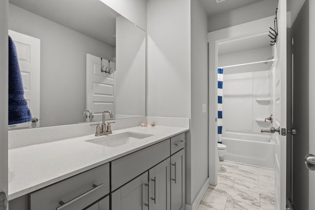 1064 Ewell Farm Cir, Spring Hill, TN 37174