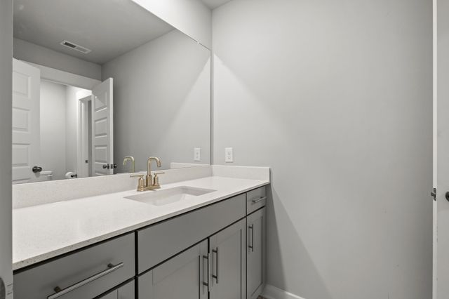 1064 Ewell Farm Cir, Spring Hill, TN 37174