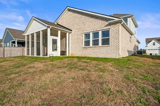 1064 Ewell Farm Cir, Spring Hill, TN 37174