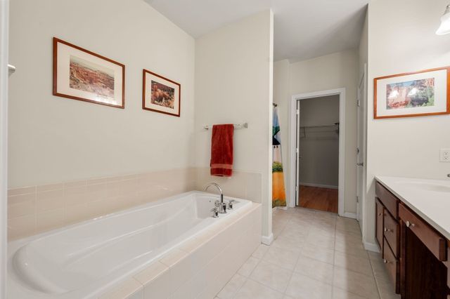 31 Stonebridge Dr 31, Hanson, MA 02341