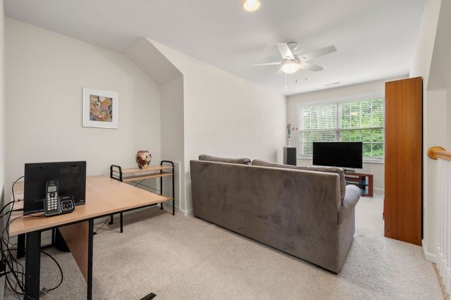 31 Stonebridge Dr 31, Hanson, MA 02341