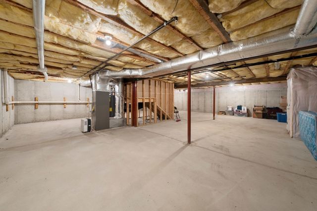 31 Stonebridge Dr 31, Hanson, MA 02341