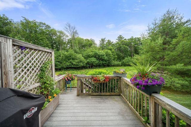 31 Stonebridge Dr 31, Hanson, MA 02341