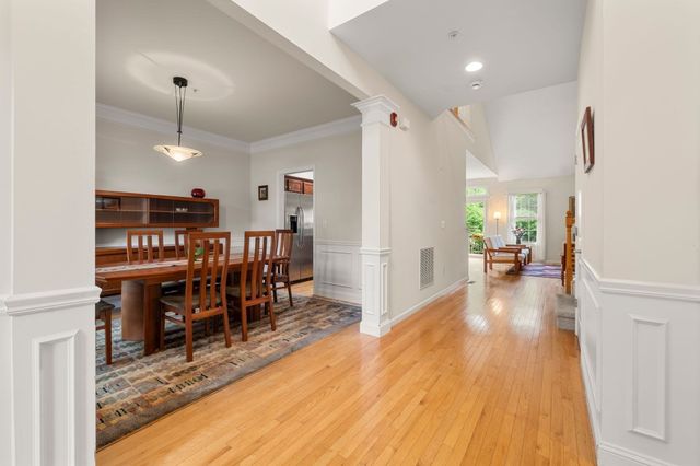 31 Stonebridge Dr 31, Hanson, MA 02341