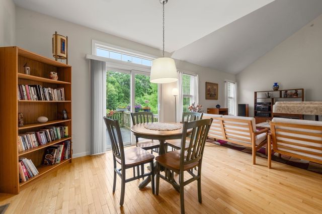 31 Stonebridge Dr 31, Hanson, MA 02341