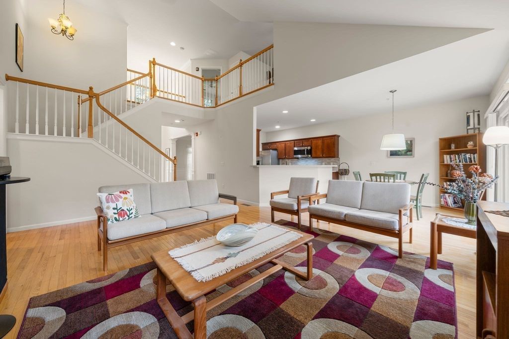 31 Stonebridge Dr 31, Hanson, MA 02341