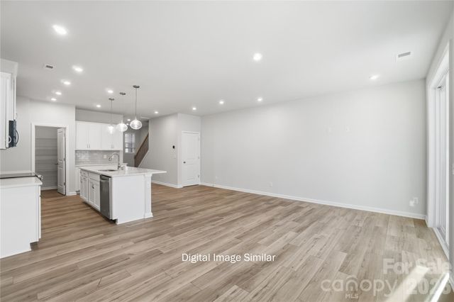 6045 Mallow Crossing Lane, Charlotte, NC 28213