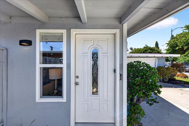 786 Lakewood Drive, Sunnyvale, CA 94089