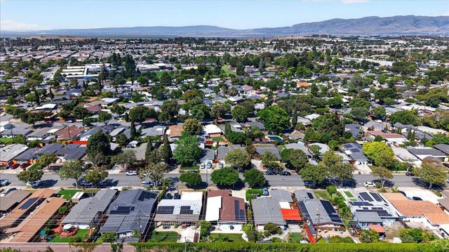 786 Lakewood Drive, Sunnyvale, CA 94089