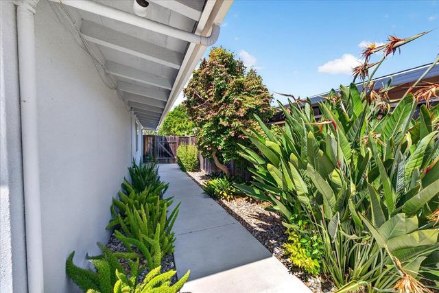 786 Lakewood Drive, Sunnyvale, CA 94089