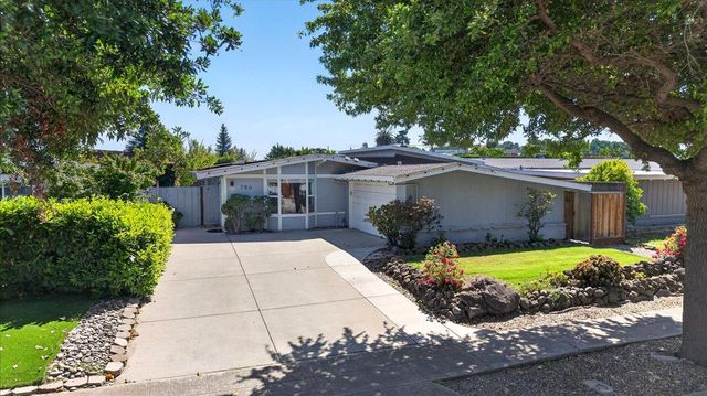 786 Lakewood Drive, Sunnyvale, CA 94089