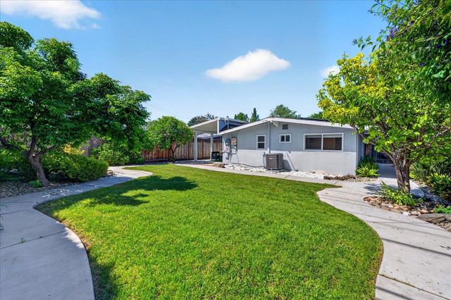 786 Lakewood Drive, Sunnyvale, CA 94089