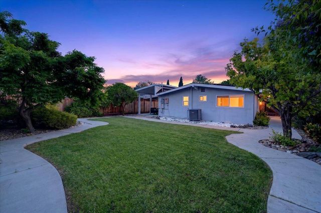 786 Lakewood Drive, Sunnyvale, CA 94089
