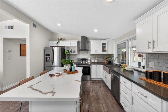 786 Lakewood Drive, Sunnyvale, CA 94089