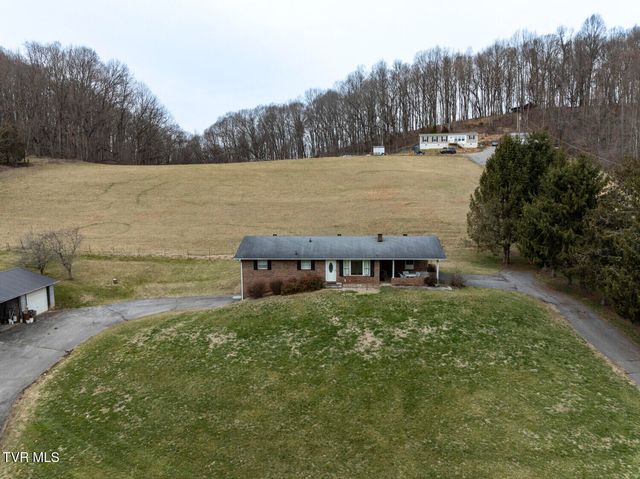 1215 Old Boones Creek Road, Jonesborough, TN 37659