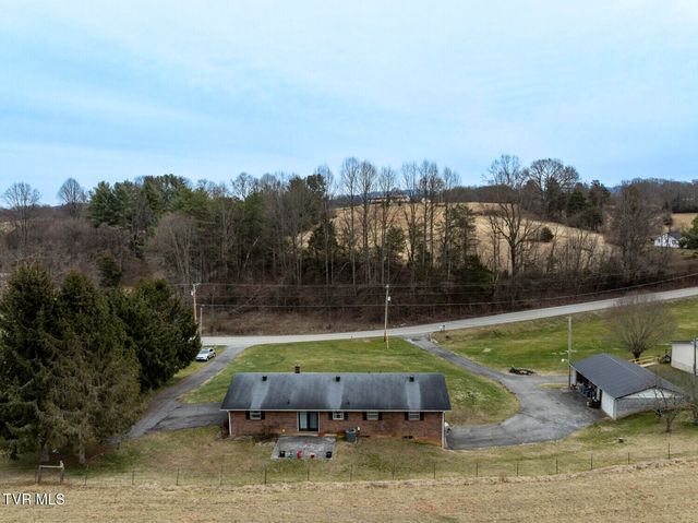 1215 Old Boones Creek Road, Jonesborough, TN 37659
