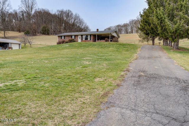 1215 Old Boones Creek Road, Jonesborough, TN 37659