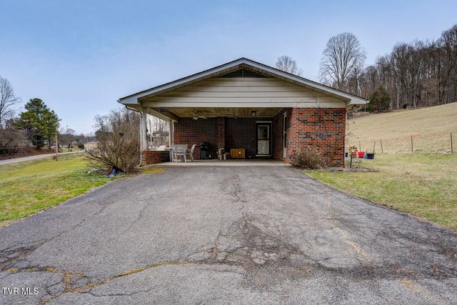 1215 Old Boones Creek Road, Jonesborough, TN 37659