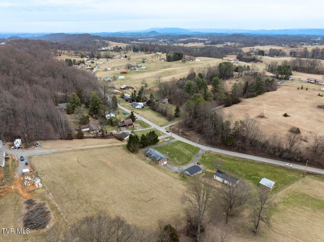 1215 Old Boones Creek Road, Jonesborough, TN 37659