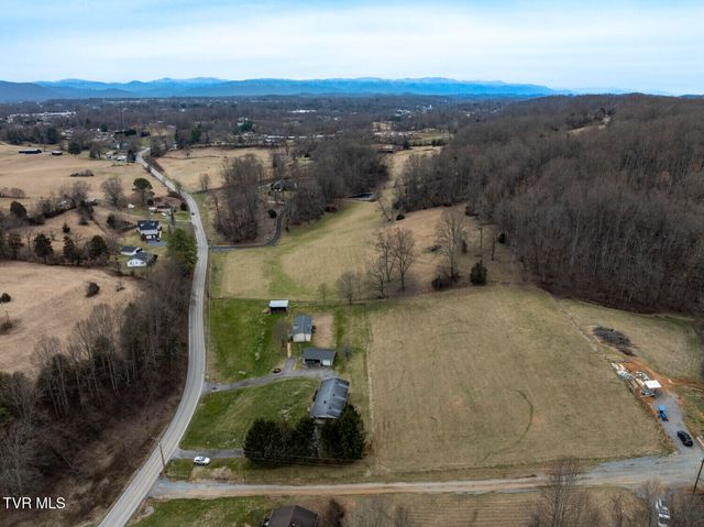 1215 Old Boones Creek Road, Jonesborough, TN 37659