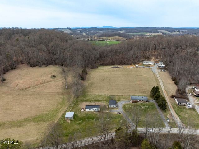 1215 Old Boones Creek Road, Jonesborough, TN 37659