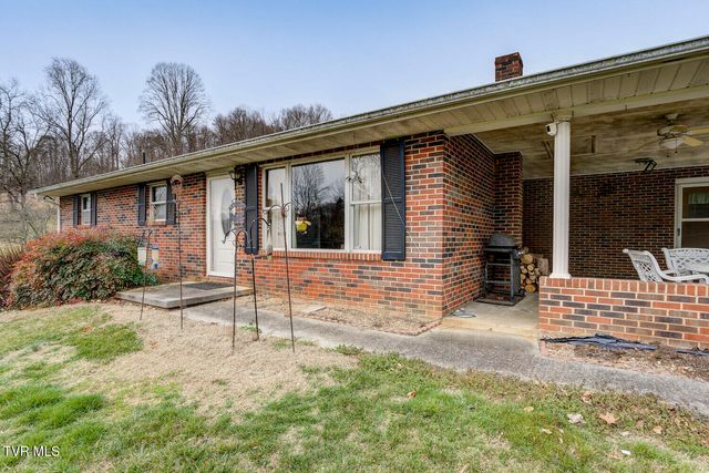 1215 Old Boones Creek Road, Jonesborough, TN 37659