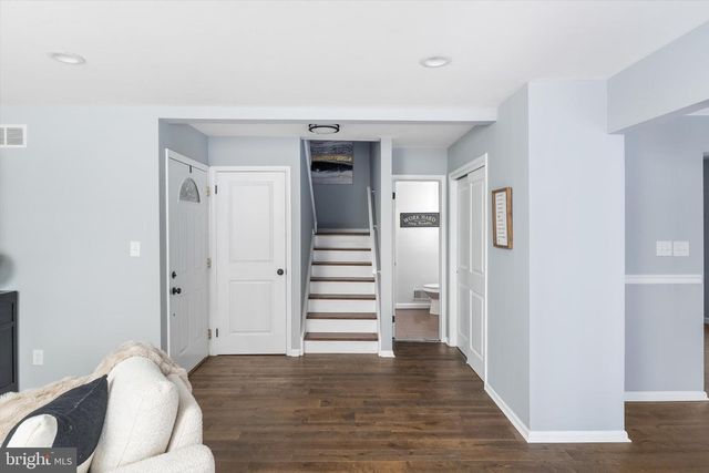 13 PENNINGTON RD, East Windsor, NJ 08520