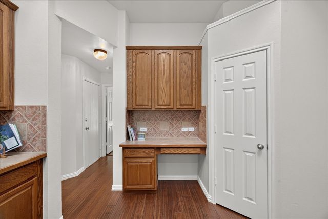 815 Hickory Street, Burleson, TX 76028