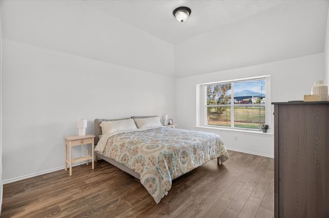 815 Hickory Street, Burleson, TX 76028