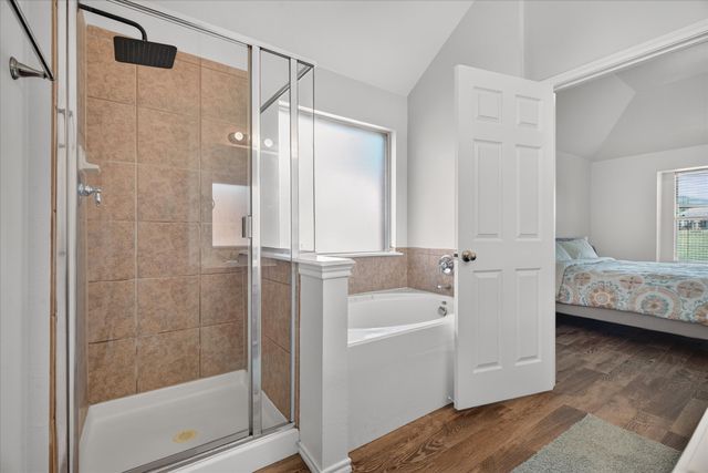 815 Hickory Street, Burleson, TX 76028