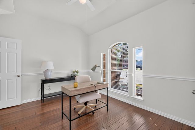 815 Hickory Street, Burleson, TX 76028