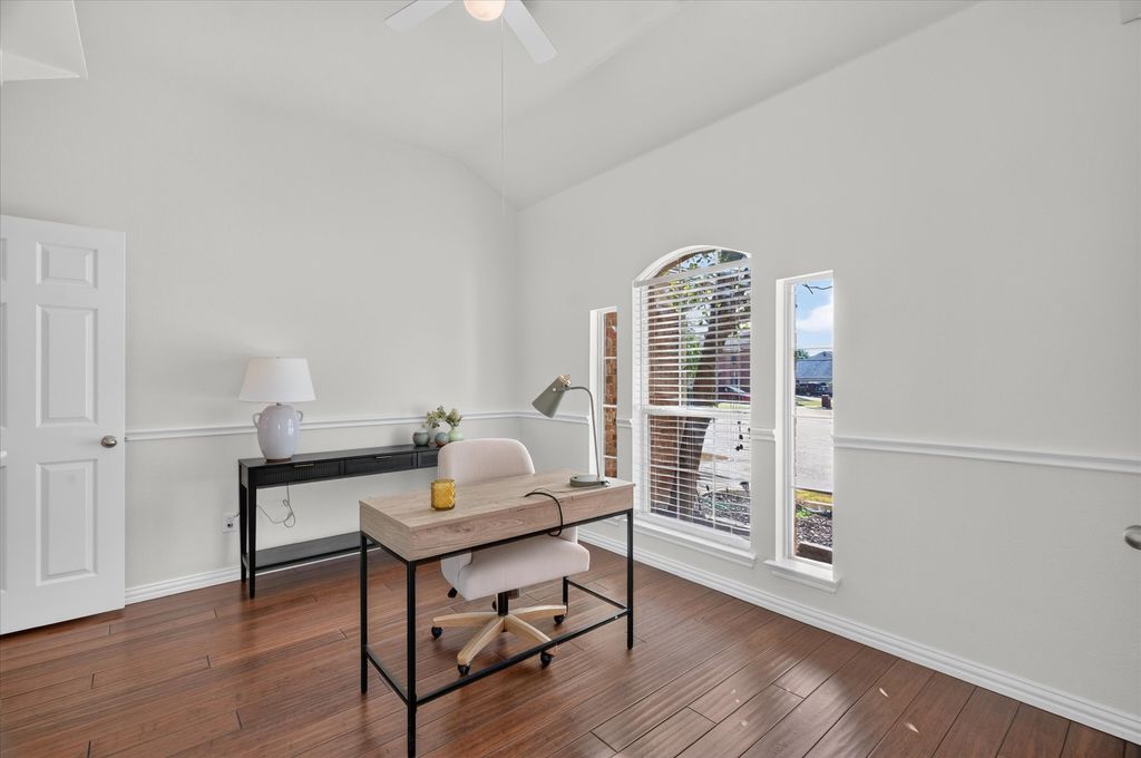 815 Hickory Street, Burleson, TX 76028 — photo 4