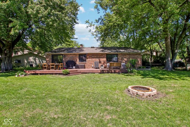 8047 Pebble Creek Court, Indianapolis, IN 46268
