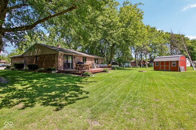 8047 Pebble Creek Court, Indianapolis, IN 46268
